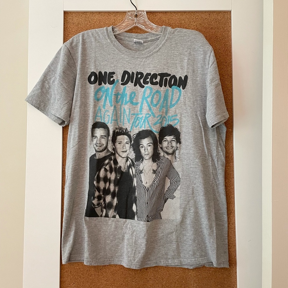 COMBO: One Direction Tour Shirt and Book!
